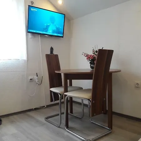 Centar Apartman Apartment